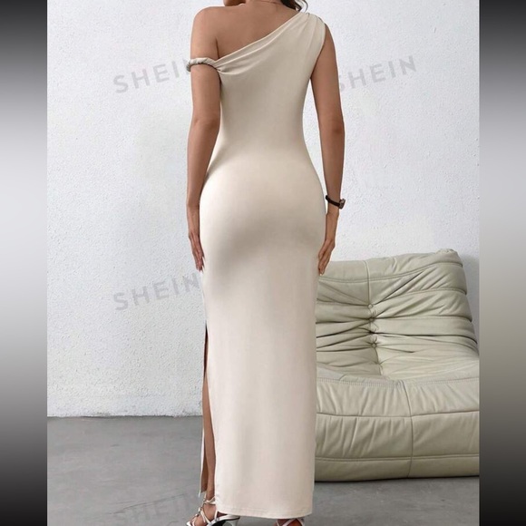 Shein One shoulder twist dress - Picture 2 of 3